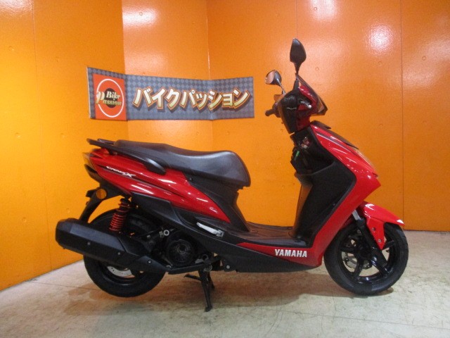 横から見てもこの通り状態グッド！ビビットレッドメタリック５は男女問わず人気の高いカラー！！